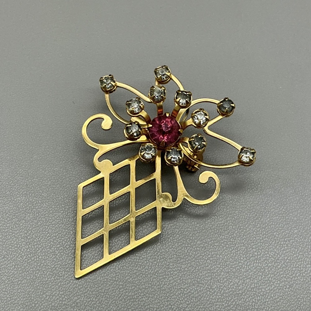 Vintage Brooch Women Gold Tone Pink Rhinestone Lattice Floral Design 2.25 Inch